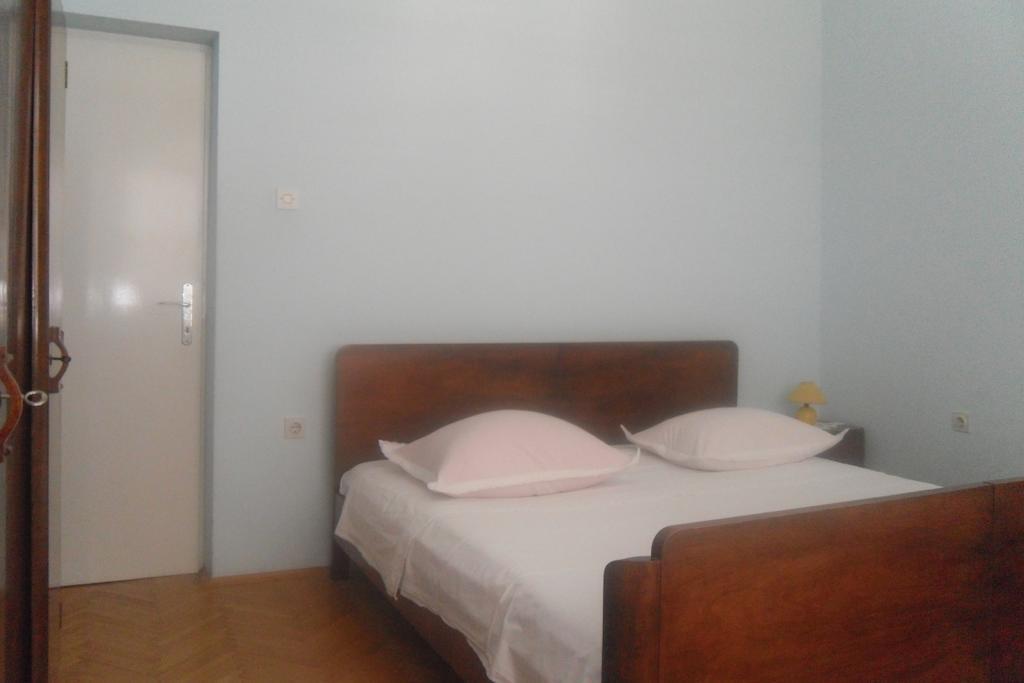 Hostel Guesthouse Mira Omiš Quarto foto